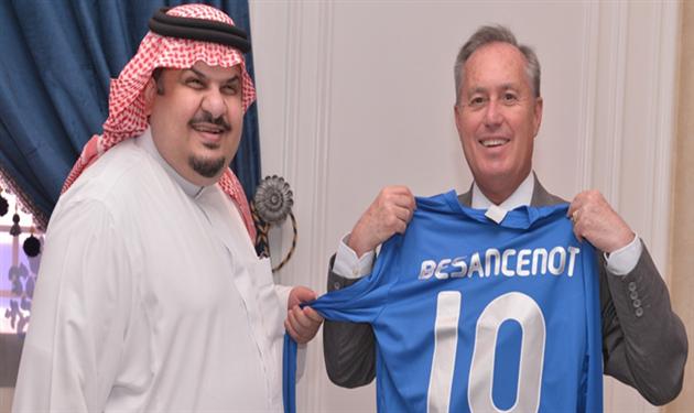 عبدالرحمن بن مساعد والسفير الفرنسي